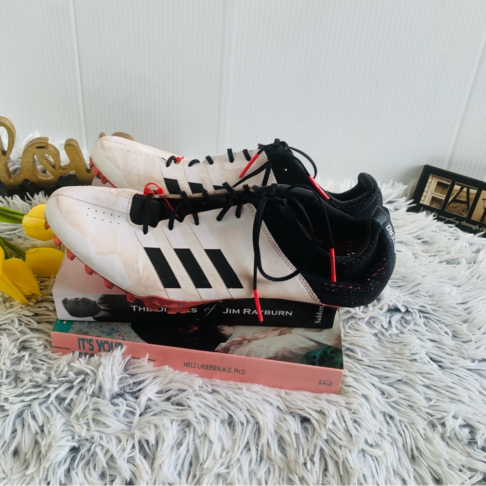 ADIZERO MAN RUNNING SHOES